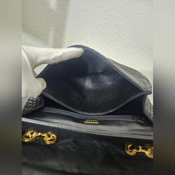 Bally Vintage Double Flap Quilted Shoulder Bag - Picture 6 of 16